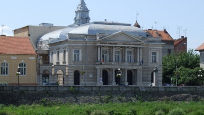 Jumătate de miliard pentru refacerea teatrului