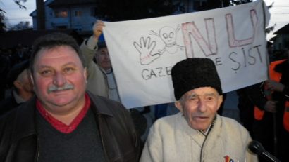 [FOTO] Nou protest la Macea împotriva gazelor de șist