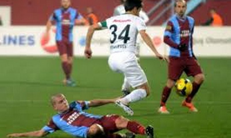 Bourceanu, din căpitan la Steaua, rezervă la Trabzon