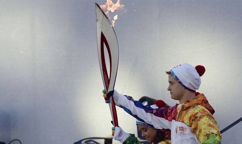 Jocurile Olimpice 2014: Flacăra Olimpică a ajuns pe Muntele Elbrus