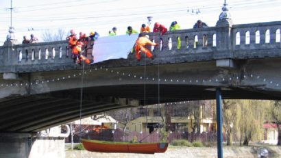 Exerciţii se salvare pe malul Begăi