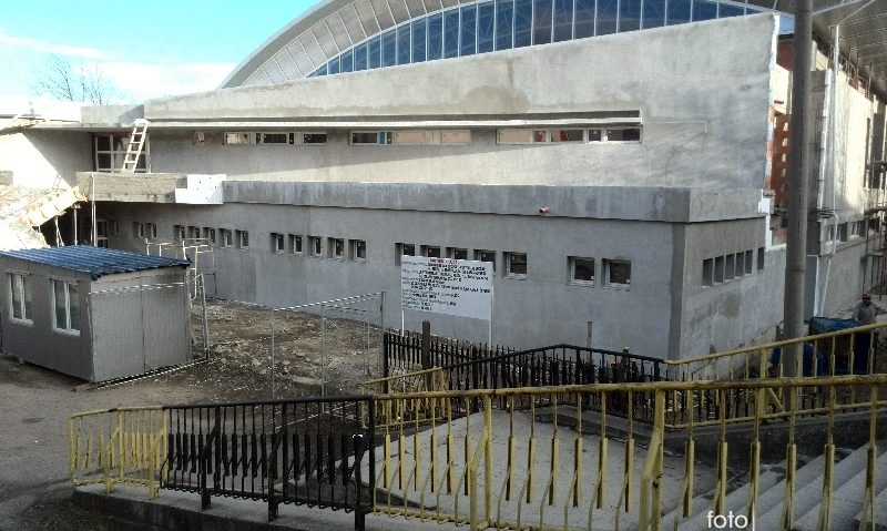 [AUDIO] S-au reluat lucrările la sala de sport a UEM