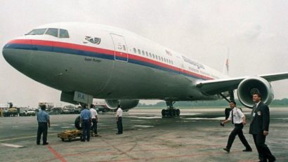 Avion cu pasageri români, aterizare de urgenţă în Franţa