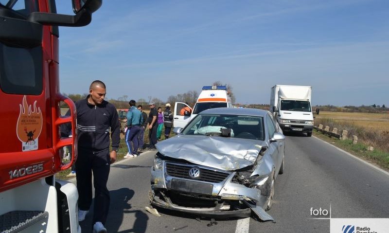 [FOTO] Șeful Finanțelor lugojene implicat într-un accident rutier