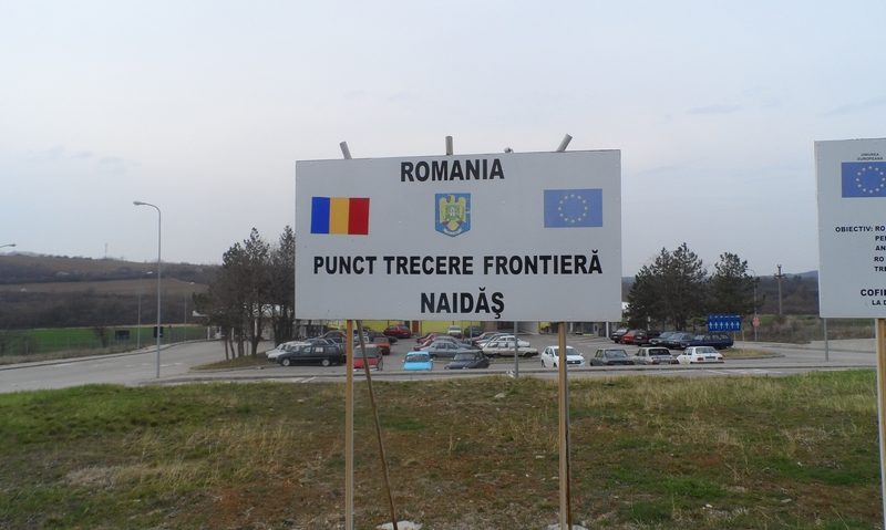 [FOTO] Octavia ticsită cu ţigări