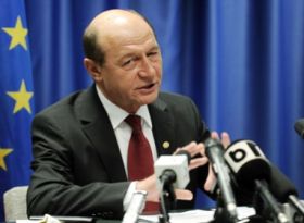 Traian Băsescu: România participă la misiunea OSCE în Ucraina