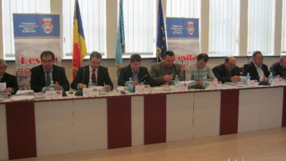 Consilierii locali reşiţeni reuniţi în şedinţă