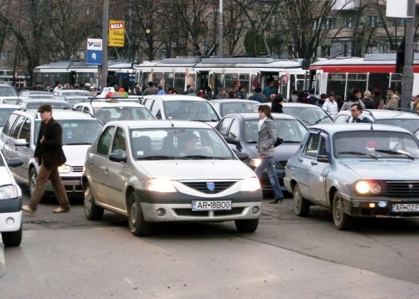 Dezbatere pe soluţii antizgomot, la Arad