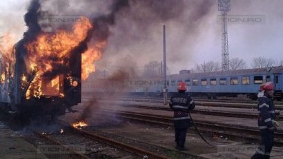 Vagon în flăcări în Gara Timişoara