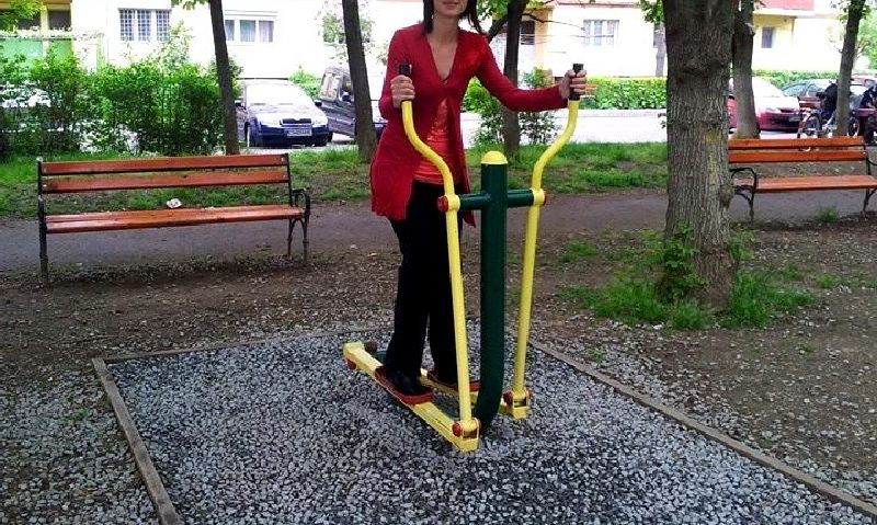 După masa de Paşti, reşiţenii fac sport în parc