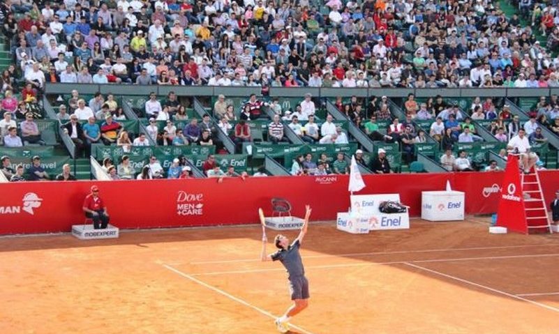 Tenismeni români în partidele de joi de la BRD Năstase Ţiriac Trophy