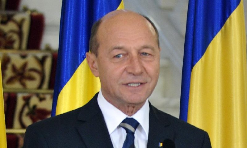 Parchetul suspendă urmărirea penală împotriva preşedintelui Traian Băsescu