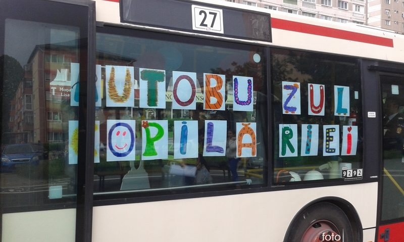 [FOTO]Pentru o zi copilăria a călătorit cu autobuzul