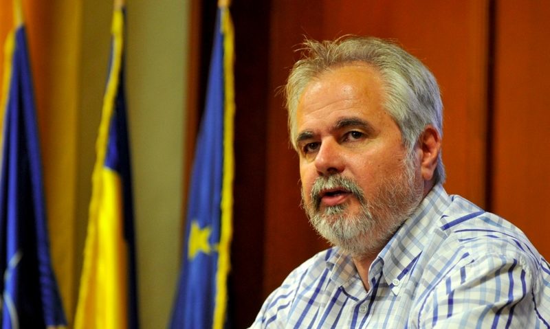 Fostul preşedinte al CJ Timiş şi deputaţii Alin Popoviciu şi Mircea Sămartinean, urmăriţi penal pentru corupţie