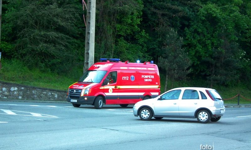 [FOTO] Accident rutier în centrul Reşiţei