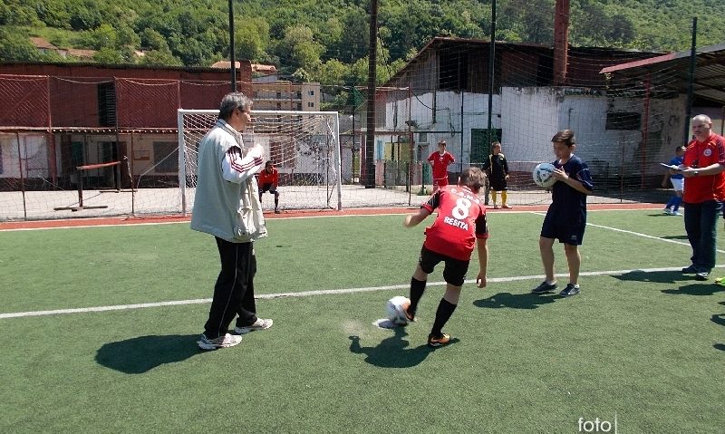 [FOTO] Muncitorul Reşiţa câştigă Grassroots day