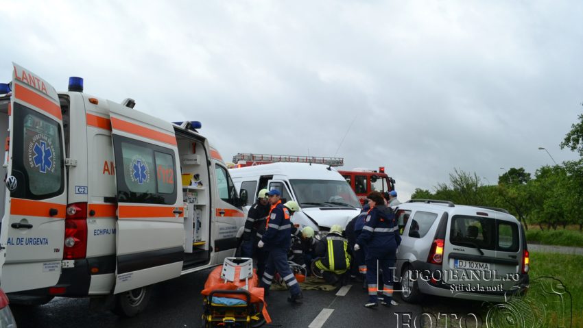 [VIDEO-FOTO] Accident sângeros la Belinţ