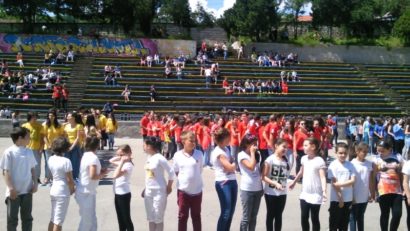 [FOTO] Colegiul Naţional „Traian Lalescu” – de 53 de ani în peisajul învăţământului reşiţean