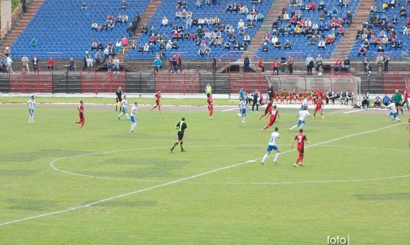 [FOTO] Metalul Reșița doar egal cu Gloria Bistrița