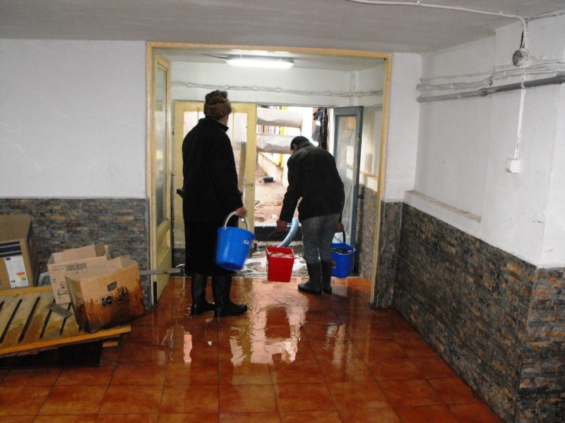 Pompieri-interventii-inundatii-2