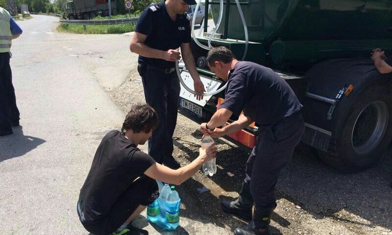 [FOTO] În luptă cu stihiile naturii