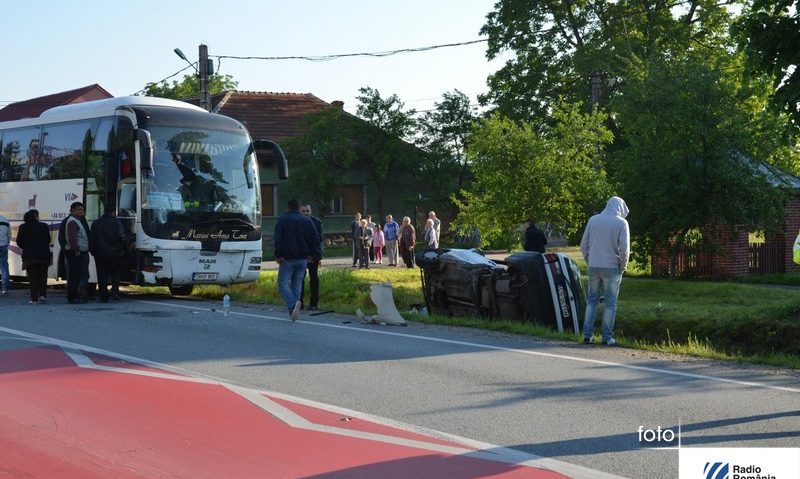 [UPDATE] [FOTO] Accident mortal în drum spre şcoală