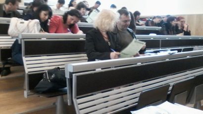 Ministerul Educaţiei solicită Guvernului crearea a peste 5000 de noi posturi. Cele mai multe cereri pentru judeţul Timiş şi Bucureşti