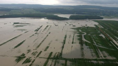 Mii de hectare de culturi agricole afectate de furtuni