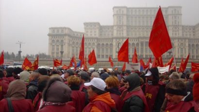 Poştaşii bănăţeni continuă protestele