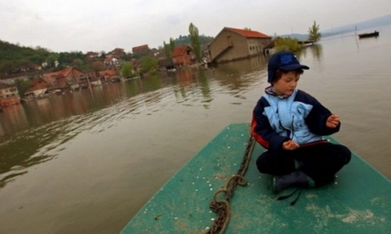 Istoria se repetă în Serbia: 171 de persoane au fost evacuate din calea apelor