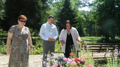 [FOTO] La Mocrea a fost inaugurată prima grădină terapeutică din România