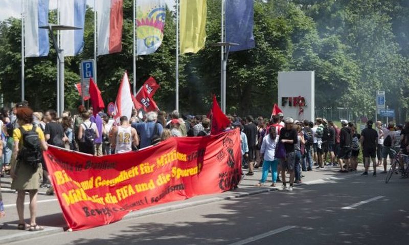 Proteste în Elveţia împotriva Cupei Mondiale