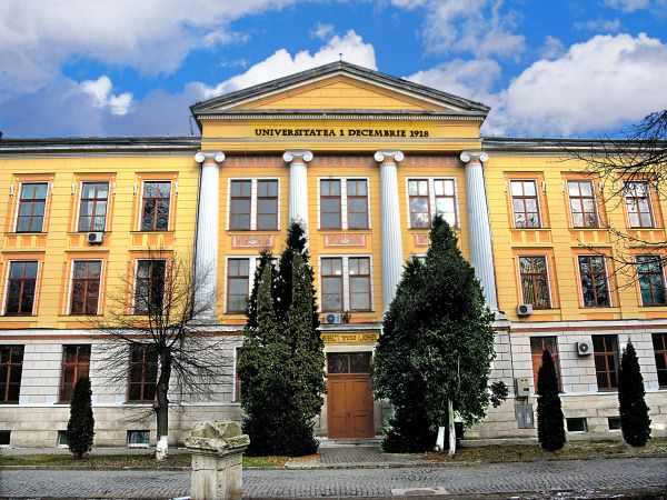 Percheziţii la Universitatea din Alba Iulia