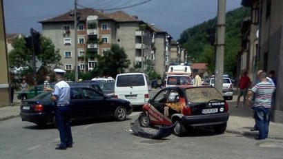 [FOTO] Accident spectaculos în Reşiţa