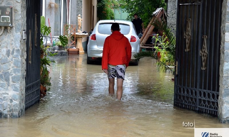 [FOTO] Inundaţiile au făcut pagube însemnate pe Valea Bistrei