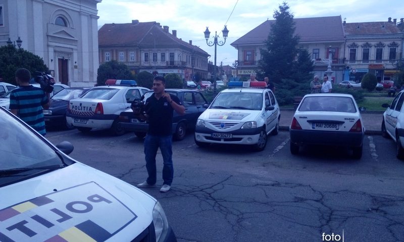 [FOTO/VIDEO] Percheziţii la persoane bănuite de contrabandă cu ţigarete