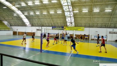 Echipa de volei masculin Banatul Caransebeş este în cantonament