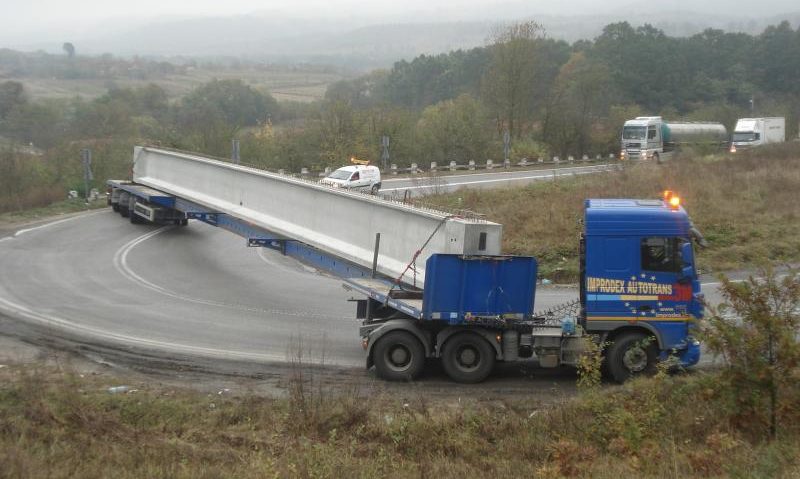 Transport agabaritic pe DN7. Circulaţia rutieră va fi întreruptă temporar pe unele sectoare de drum