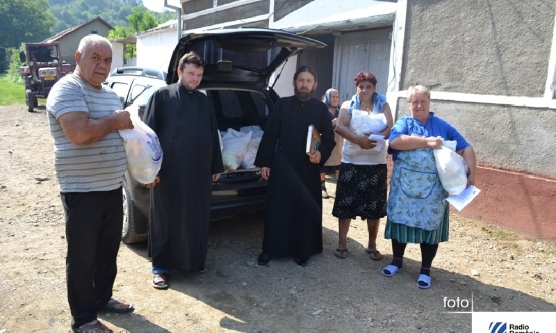 [FOTO] Ajutoare pentru sinistraţii cărăşeni