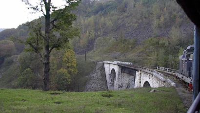 Licitaţie amânată din lipsă de investitori. Cea mai frumoasă cale ferată din România la mâna CFR