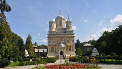 Pe Argeş în jos… Curtea-de-Argeş