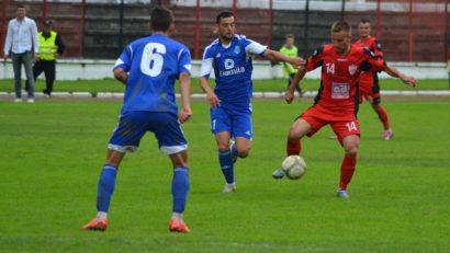 Metalul Reşiţa a învins pe CSM Râmnicu Vâlcea cu 2-0, în etapa a 4-a a seriei a 2-a a Ligii a II-a