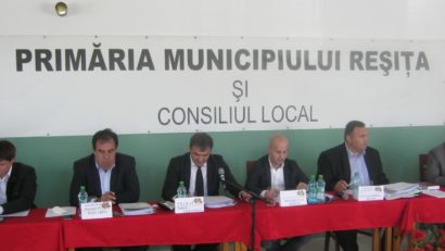 Consilierii locali din Reşiţa convocaţi în şedinţă extraordinară