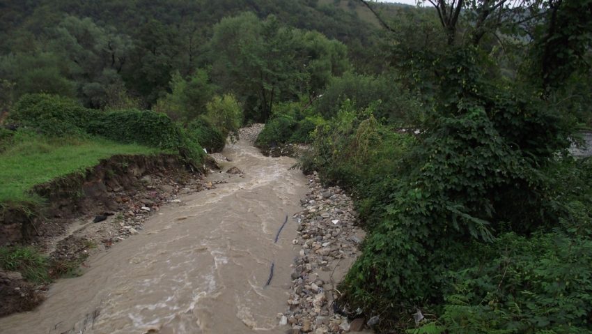 Începe amenajarea hidrotehnică a pârâului Pogăniş