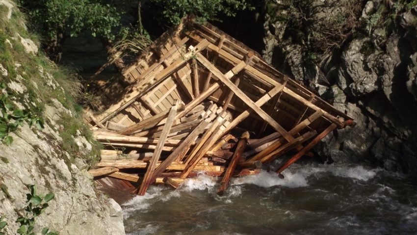 [FOTO] Dezastrul produs de inundații la morile de la Rudaria