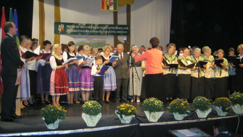 [FOTO] Corurile germane din România în concert la Reşiţa