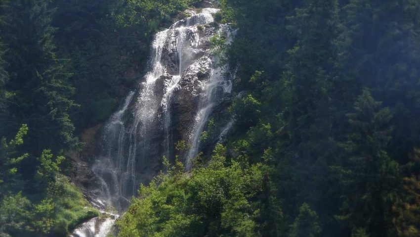 EU aleg România: Cascada Cailor din Maramureş