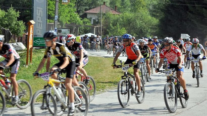 Gugulani pe biciclete la Caransebeș