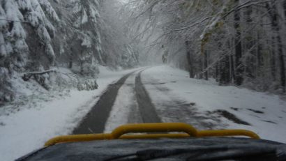 Iarna nu-i ia pe drumari prin surprindere. Zic ei.