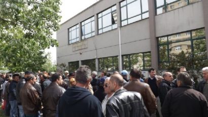 Noi proteste la RAAN. Angajaţii regiei pleacă spre capitală